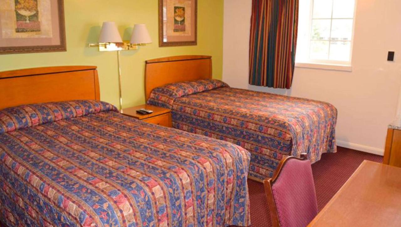 Relax Inn Bloomsburg Eksteriør billede